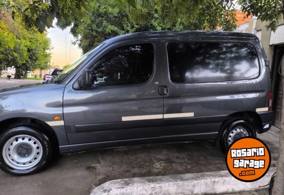 Utilitarios - Citroen Berlingo 1.6 hdp 2014 Diesel 240000Km - En Venta