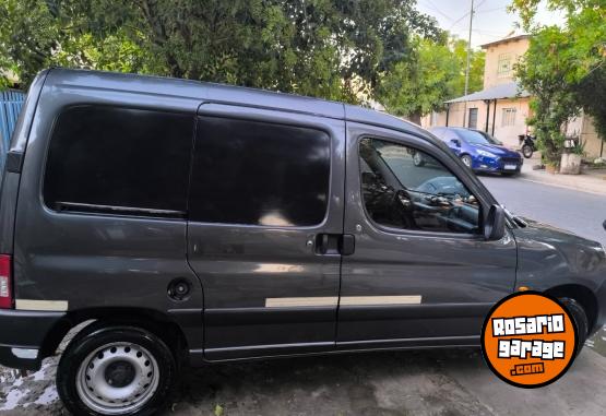 Utilitarios - Citroen Berlingo 1.6 hdp 2014 Diesel 240000Km - En Venta