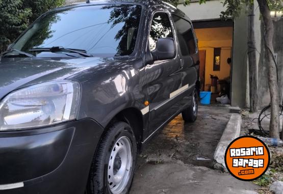 Utilitarios - Citroen Berlingo 1.6 hdp 2014 Diesel 240000Km - En Venta