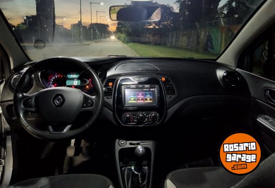 Autos - Renault Captur zen 2019 Nafta 155000Km - En Venta