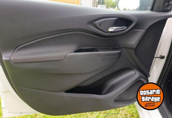 Autos - Chevrolet Prisma fiesta ónix Ka 2017 GNC 118Km - En Venta