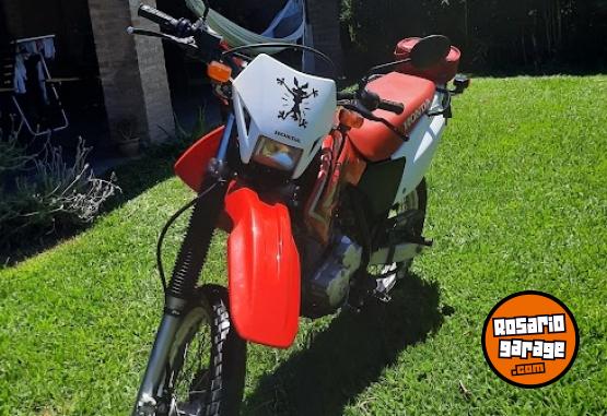 Motos - Honda Tornado 2015 Nafta 43000Km - En Venta