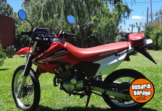 Motos - Honda Tornado 2015 Nafta 43000Km - En Venta