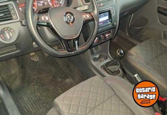 Autos - Volkswagen SURAN HIGHLINE 2017 Nafta 112000Km - En Venta