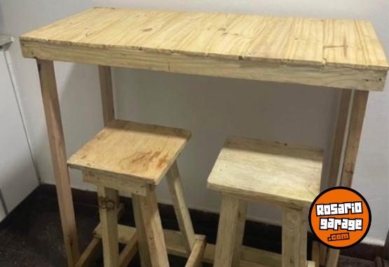 Hogar - MESITA DESAYUNADORA C/BANQUITOS - En Venta