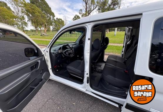 Utilitarios - Citroen Berlingo 2016 Diesel 117000Km - En Venta