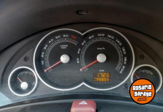 Autos - Suzuki Fun 2011 GNC 95000Km - En Venta
