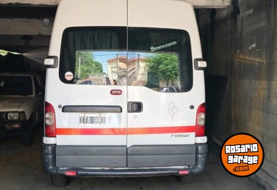 Utilitarios - Renault Master 2010 Diesel 347000Km - En Venta