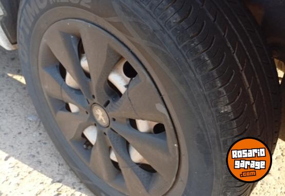 Utilitarios - Peugeot Expert HDI 1.6 2015 Diesel 189000Km - En Venta