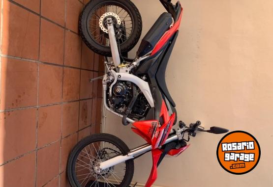 Motos - Guerrero GXR 250 2022 Nafta 10000Km - En Venta