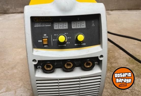 Herramientas - Soldadora inverter tauro mma 3100c completa con adaptador - En Venta