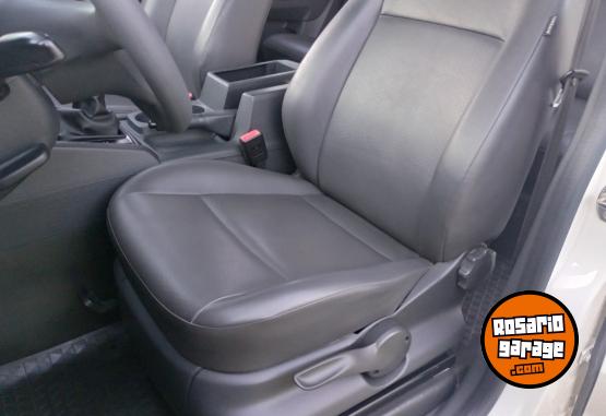 Camionetas - Volkswagen AMAROK 2.0 TDI D/C 140CV 2021 Diesel 81000Km - En Venta