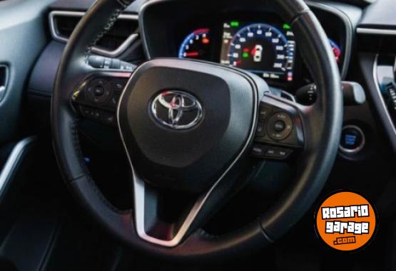 Autos - Toyota COROLLA CROSS SEG 2021 Nafta 57600Km - En Venta