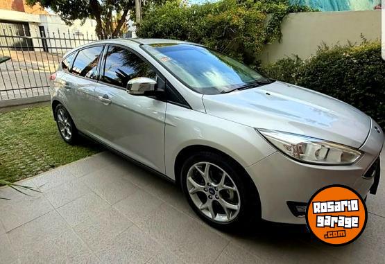 Autos - Ford Focus Se plus 2017 Nafta 120000Km - En Venta