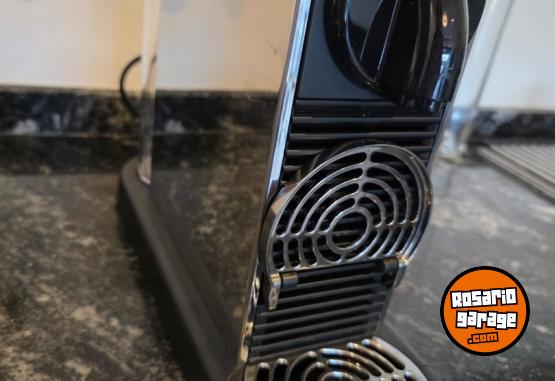 Hogar - Vendo cafetera Nespresso D140citiz platinum un solo - En Venta