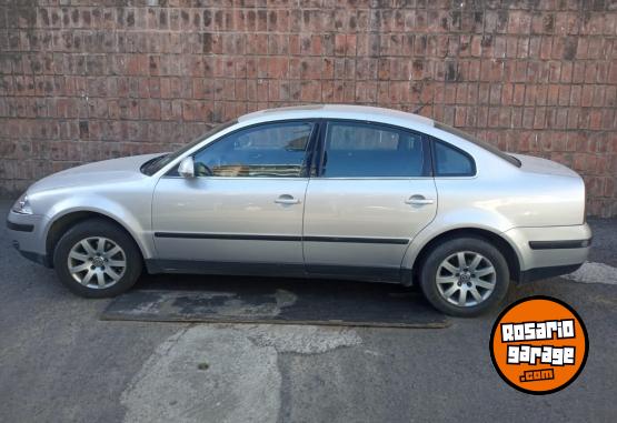 Autos - Volkswagen Passat 1.9 TDI 2005 Diesel 220000Km - En Venta