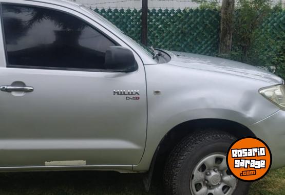 Camionetas - Toyota Hilux Dx  pack 2011 Diesel 301000Km - En Venta