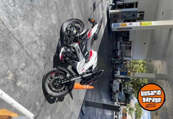 Motos - Bajaj Rouser Ns 200 2025 Nafta 4000Km - En Venta