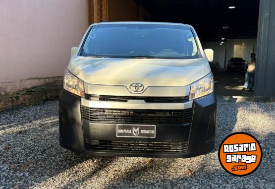 Utilitarios - Toyota hiace 2024 Diesel 60000Km - En Venta