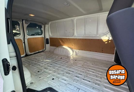 Utilitarios - Toyota hiace 2024 Diesel 60000Km - En Venta