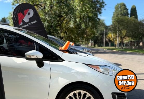 Autos - Ford Fiesta se plus 2014 Nafta 80000Km - En Venta