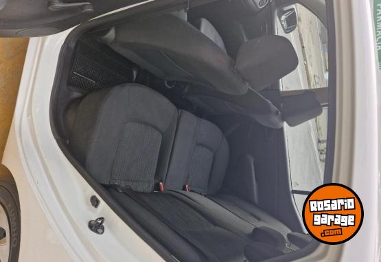 Autos - Hyundai i10 2014 Nafta 95000Km - En Venta