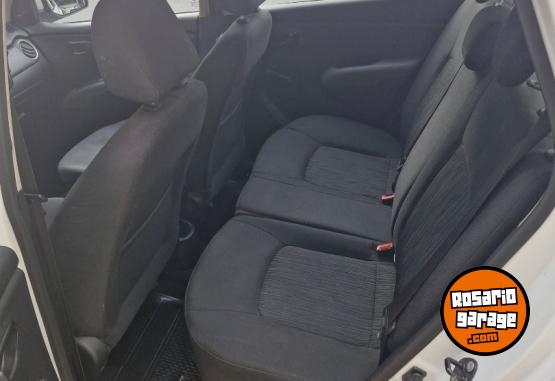 Autos - Hyundai i10 2014 Nafta 95000Km - En Venta