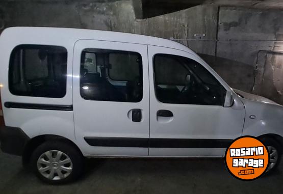 Utilitarios - Renault Kangoo 2017 GNC 198000Km - En Venta
