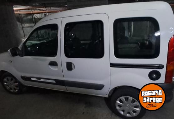 Utilitarios - Renault Kangoo 2017 GNC 198000Km - En Venta