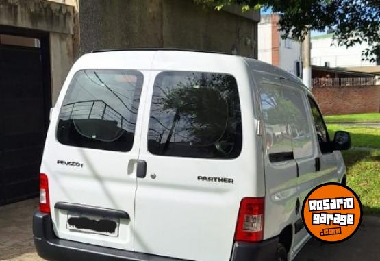 Utilitarios - Peugeot Partner Confort 1.6 HDI92 2018 Diesel 112300Km - En Venta