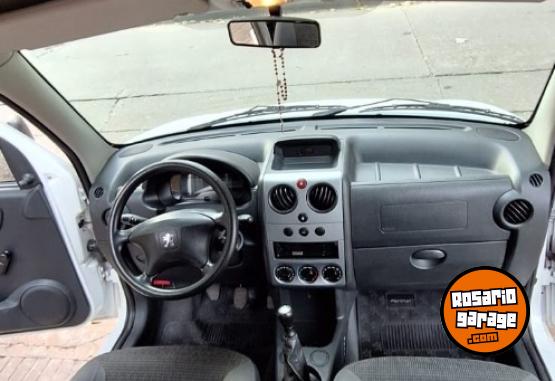 Utilitarios - Peugeot Partner Confort 1.6 HDI92 2018 Diesel 112300Km - En Venta