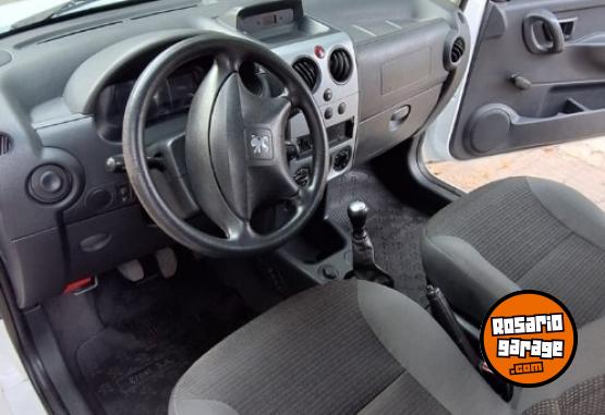 Utilitarios - Peugeot Partner Confort 1.6 HDI92 2018 Diesel 112300Km - En Venta