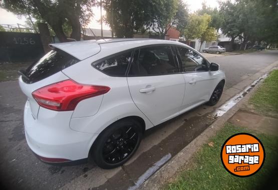 Autos - Ford FOCUS 3 2016 Nafta 130000Km - En Venta