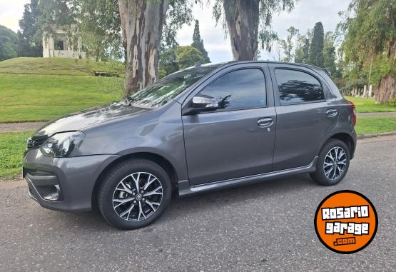 Autos - Toyota Estios no yaris sandero 2023 Nafta 9800Km - En Venta