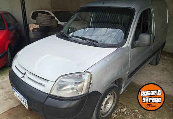 Utilitarios - Peugeot Partner 2019 GNC 390000Km - En Venta