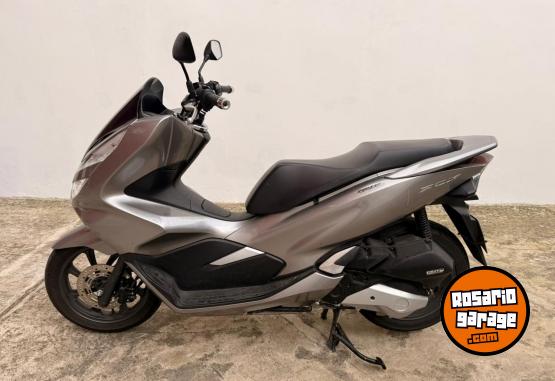 Motos - Honda PCX 2020 Nafta 10727Km - En Venta