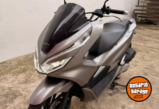 Motos - Honda PCX 2020 Nafta 10727Km - En Venta