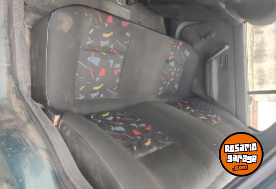 Autos - Renault 19 red 1998 Diesel 247000Km - En Venta