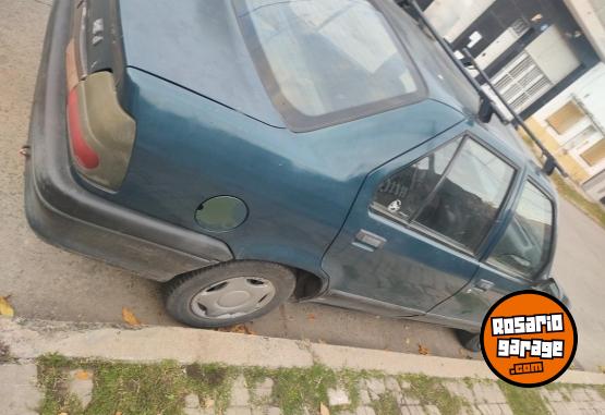 Autos - Renault 19 red 1998 Diesel 247000Km - En Venta