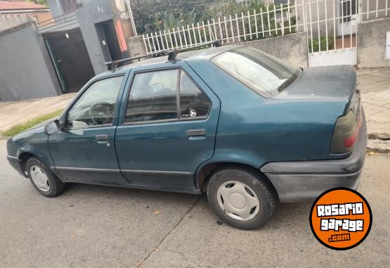 Autos - Renault 19 red 1998 Diesel 247000Km - En Venta