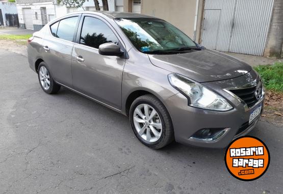 Autos - Nissan Versa 2017 Nafta 55000Km - En Venta