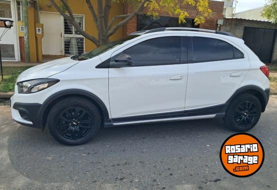 Autos - Chevrolet Onix 2019 Nafta 140000Km - En Venta