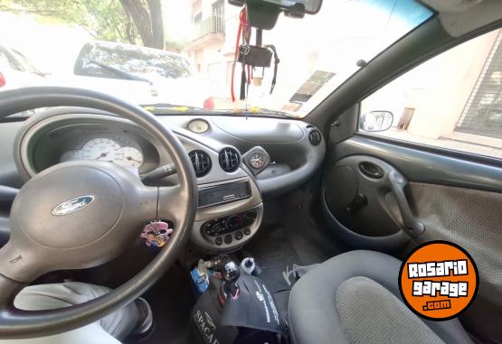 Autos - Ford Ka 2005 Nafta 142995Km - En Venta