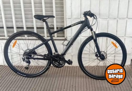 Deportes - SPORT MOTO: BICICLETA MOUNTAIN BIKE NUEVA MARCA: SCOTT MODELO: SUB CROSS 40 RODADO: 29. TALLE: S. CUADRO ALUMINIO EQUIPO SHIMANO ALTUS SUSPENSION DELANTERA CON BLOQUEO - En Venta