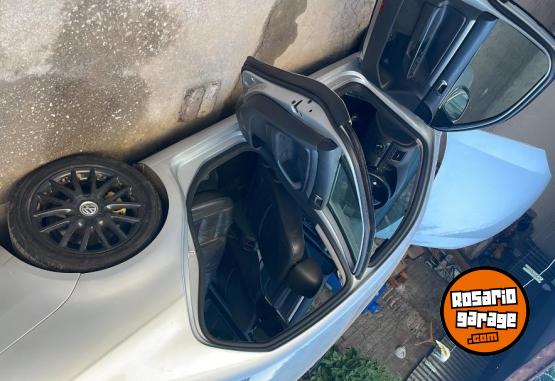 Autos - Volkswagen Vento 2.0T 2008 Nafta 182000Km - En Venta