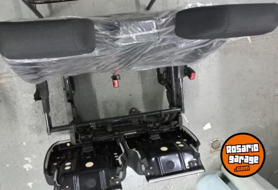 Accesorios para Autos - Butacas Ford Transit 2024 sin uso - En Venta