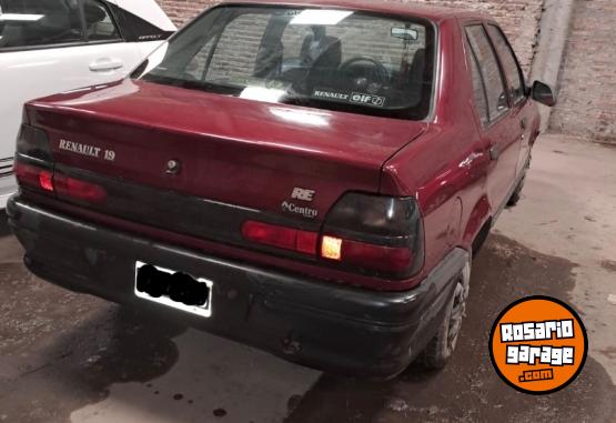 Autos - Renault 19 1998 GNC 92000Km - En Venta