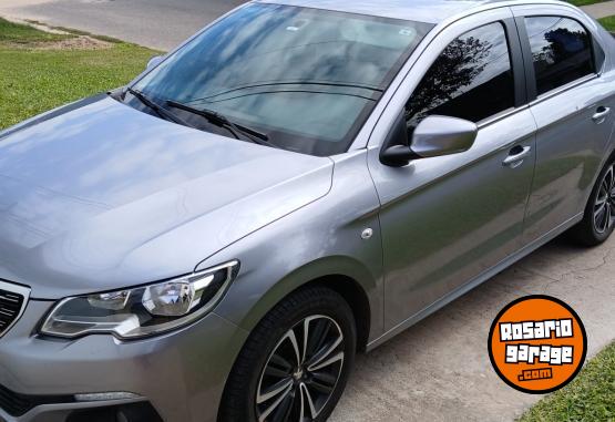 Autos - Peugeot 301 Allure Plus 2017 Nafta 136600Km - En Venta
