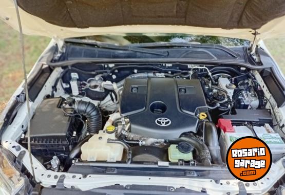 Camionetas - Toyota SW4 SRX 2016 Diesel 200000Km - En Venta