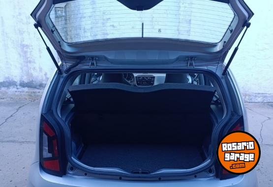 Autos - Volkswagen Up high line 5 P 2018 Nafta 83000Km - En Venta